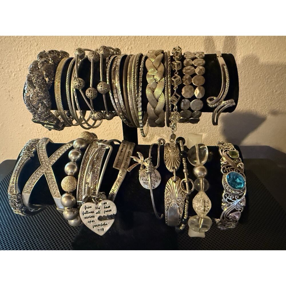 Huge Vintage Jewelry Lot Silvertone Bangle Bracelets Hinged Spoon Cuff 30pc